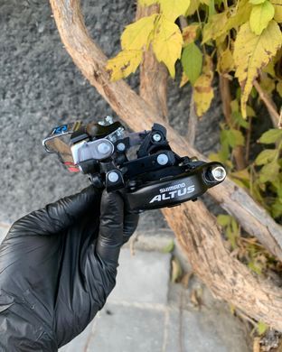 Передній перемикач Shimano FD-M310 Altus 42-48Т, універсальна тяга, сріблястий