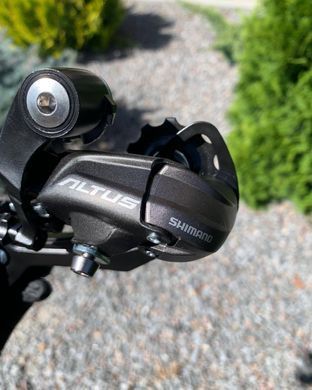 Задній перемикач передач Shimano Altus RD-M370, чорний